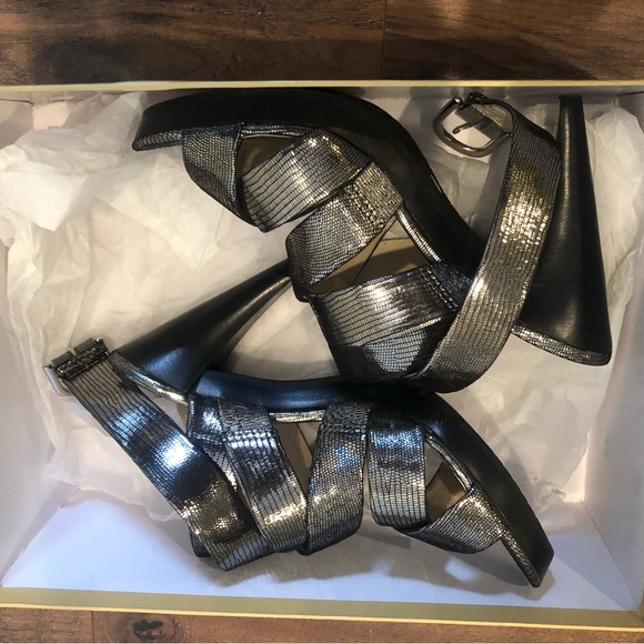 Glitzy silver Michael Kors Jillian sandal size 7.5 EUC - Picture 1 of 6